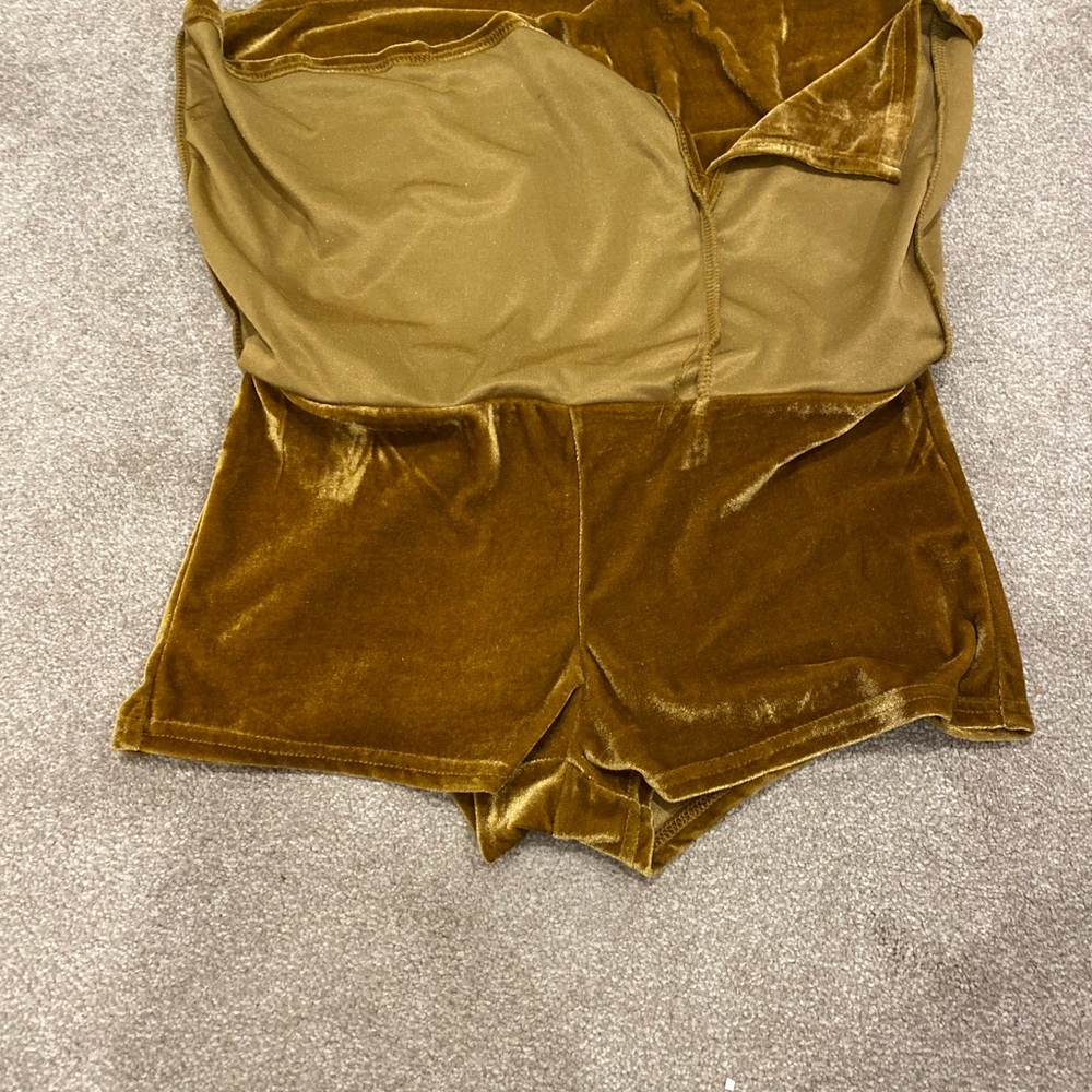 Urban Outfitters Velvet Gold Mini Skirt - Picture 2 of 6